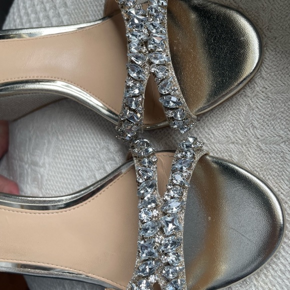 LAST CHANCE Like NEW Badgley Mischka wedge special occasion heels wedding 8 gold - Picture 5 of 5